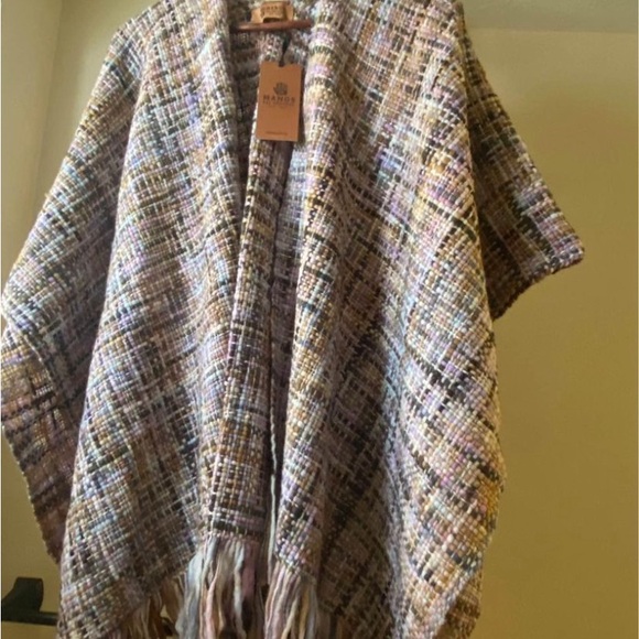 Ruana/Poncho - Picture 2 of 5